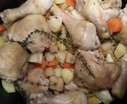Ragout de poulet aux topinambours et pommes de terre