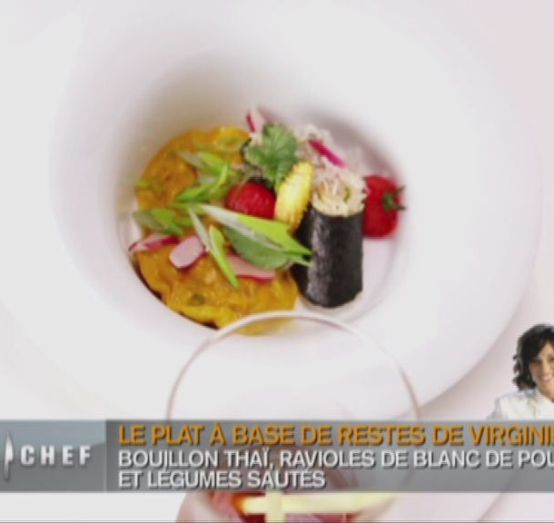 Raviole et maki de poule, condiment poire, bouillon thaï