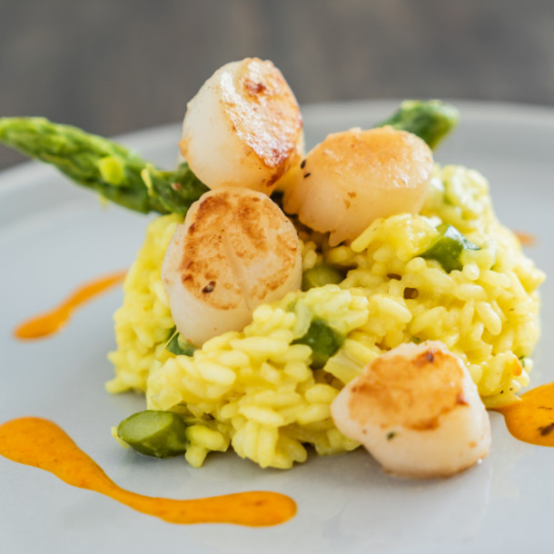 Risotto aux asperges et aux Saint-Jacques