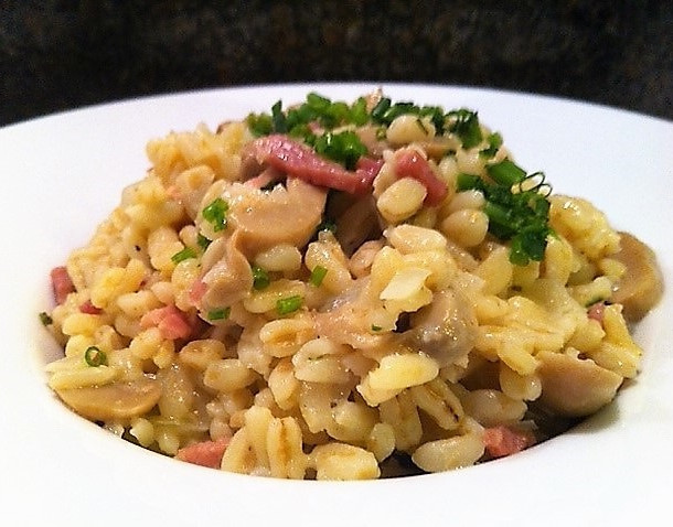 Risotto d'Ebly aux lardons, oignons et champignons