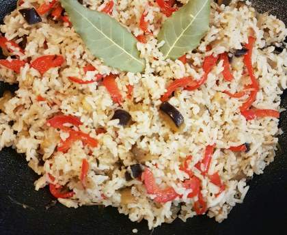 Riz aux poivrons et aubergines