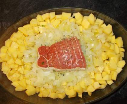 Rosbif aux oignons et pommes de terre au paprika