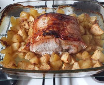 Rôti de porc aux pommes caramélisées et au cidre