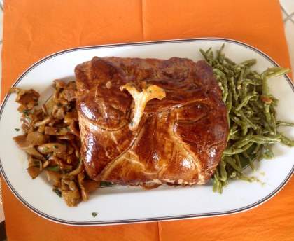 Rôti de veau en croûte à l'estragon
