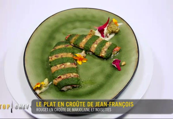 Rouget en croûte de marjolaine et noisettes