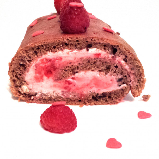 Roulé chocolat et framboises