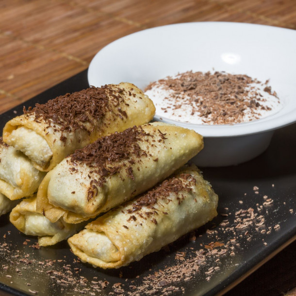 Rouleaux de printemps à la banane et au gingembre