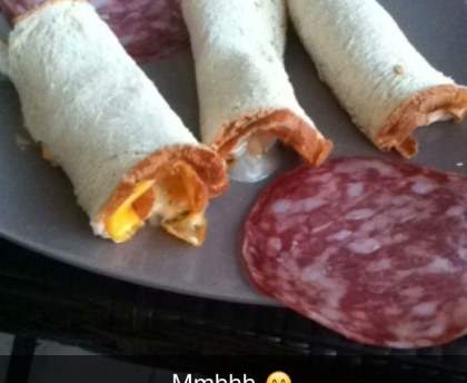 Roulés de pain de mie aux poivrons