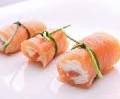 Roulés de saumon frais