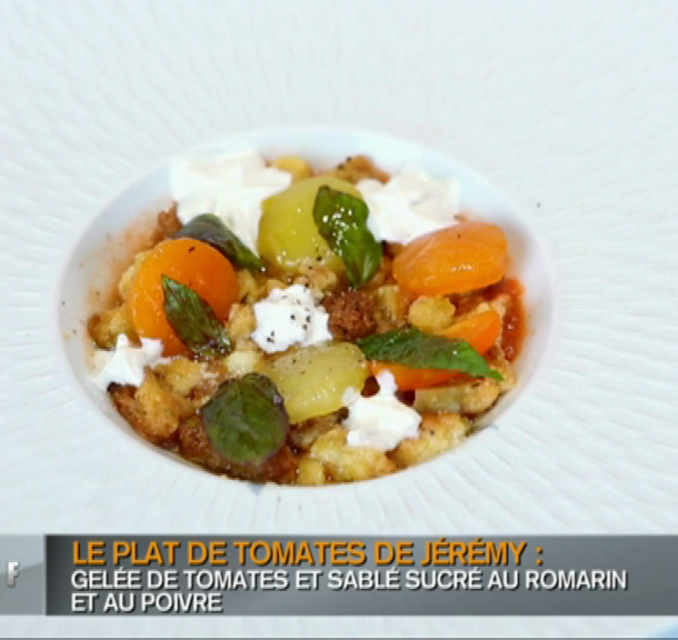 Sablé romarin, poivre, eau de tomate et espuma de fromage grec
