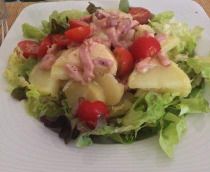Salade chaude pommes de terre et lardons
