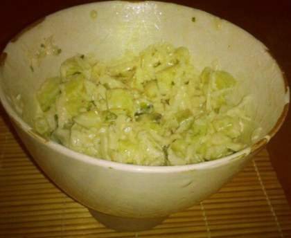 Salade de concombre et radis noir râpé