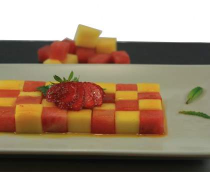Salade de fruits damier au sirop de safran