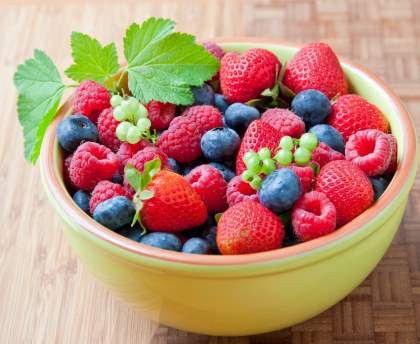 Salade de fruits rouges acidulée