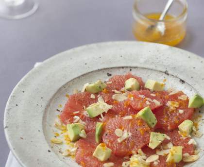 Salade de pamplemousse et d'avocat et sauce mandarine (Liban) 
