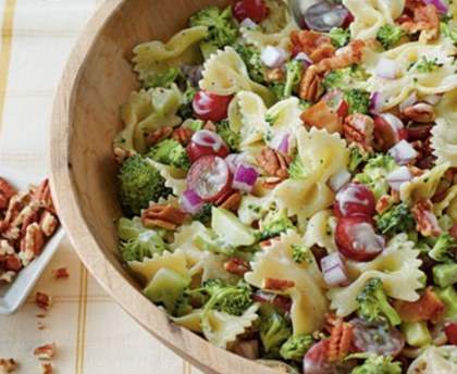 Salade de pâtes, brocolis et bacon