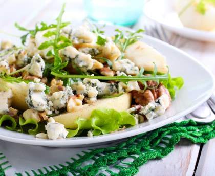 Salade de pommes de terre au Comté et aux noix