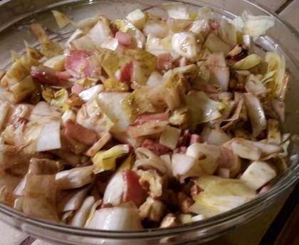 Salade d'endives aux noix et jambon fumé