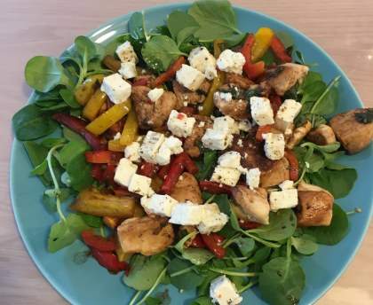 salade estivale de poulet poivrons et feta