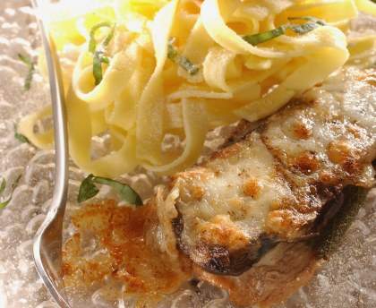 Saltimbocca de veau aux aubergines et mozzarella