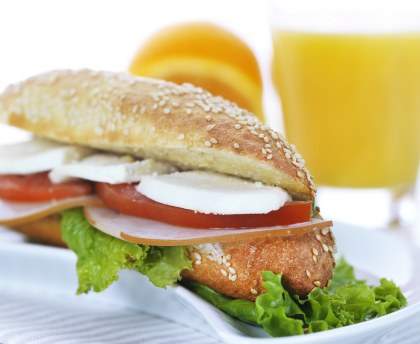 Sandwich jambon, menthe et feta