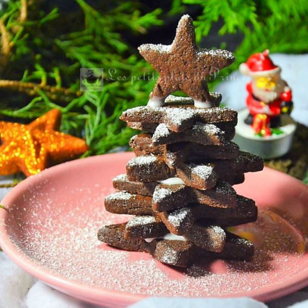 Sapin de Noël en sablés au chocolat et orange