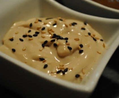 Sauce au yaourt et sésame grillé