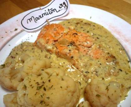 Saumon à la crème fraîches, moutarde et amandes effilées grillées d' Elvire