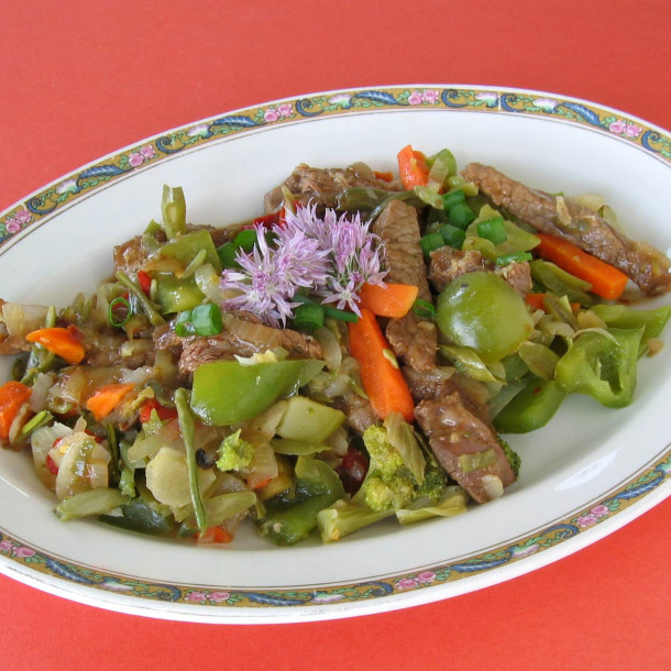 Sauté de boeuf et légumes au gingembre sans gluten