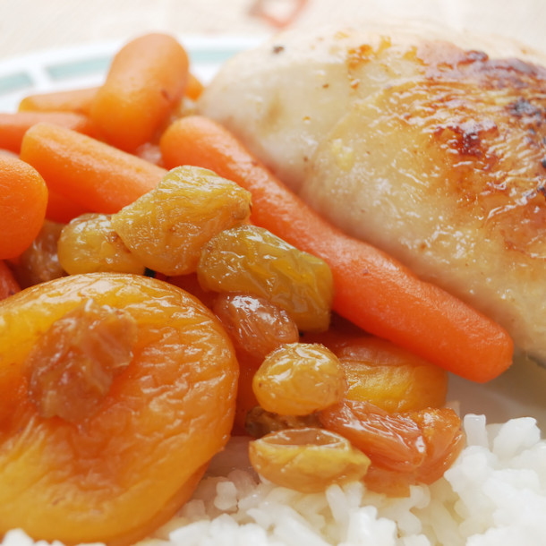 Sauté de dinde aux carottes et aux pruneaux