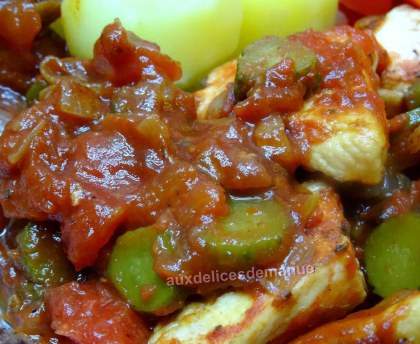 Sauté de poulet à la sauce tomate aux cornichons -LIGHT-