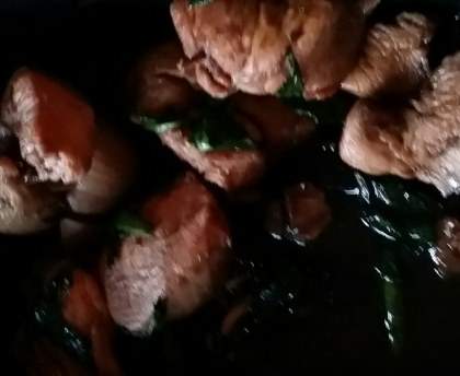 Sauté de poulet à l'ail des ours