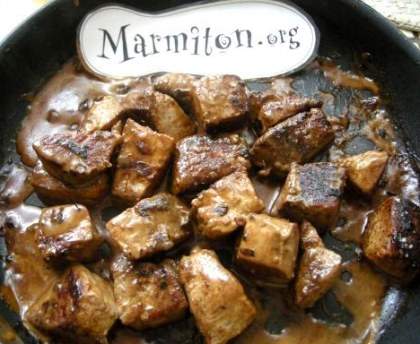 Sauté de thon au paprika