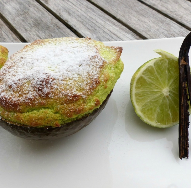 Soufflé d’avocat, cœur coulant au chocolat