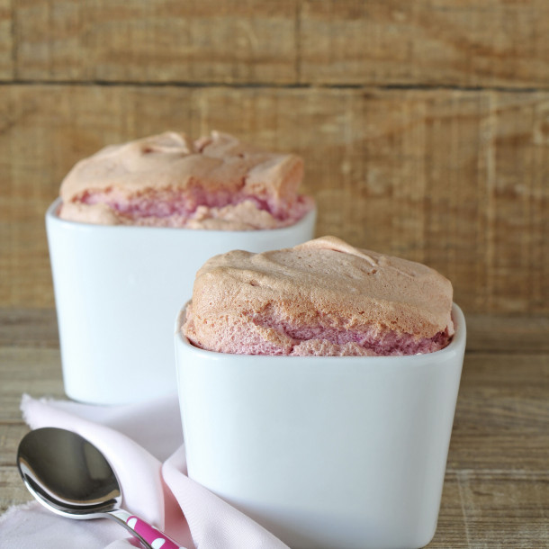 Soufflés chauds aux framboises 