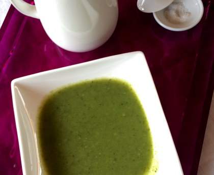 Soupe aux fanes de radis sans pomme de terre
