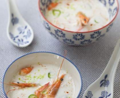 Soupe crevettes, coco et gingembre