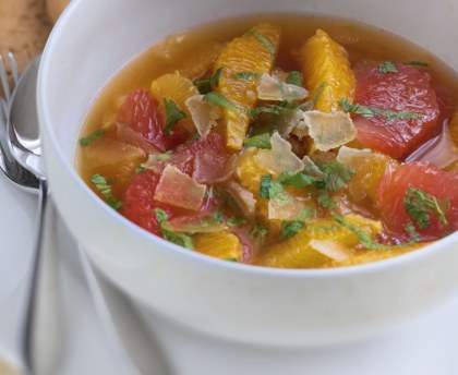 Soupe d'agrumes au miel 