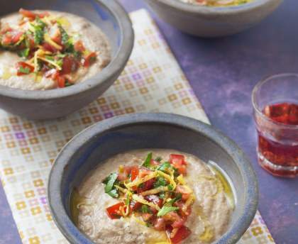 Soupe d'aubergines et de tomates cerise
