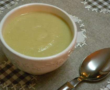 soupe de céleri rave et roquefort
