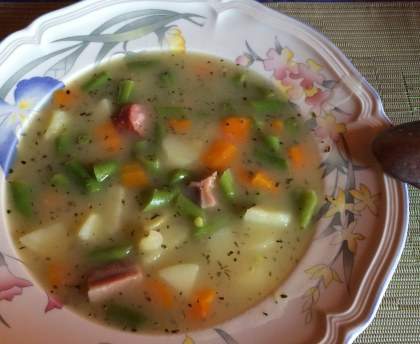 Soupe de haricots verts luxembourgeoise ('Bouneschlupp') 