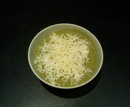 Soupe de légumes au chorizo et fromage frais