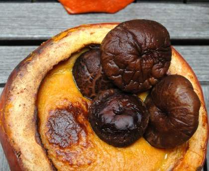 soupe de potiron aux champignons noirs