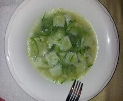 Soupe de ravioles aux courgettes