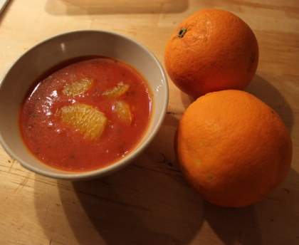 Soupe de tomate et d'orange