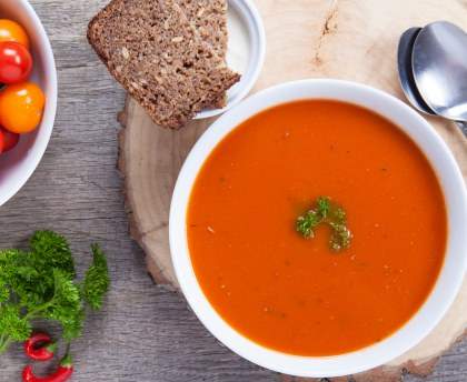 Soupe de tomates au pistou