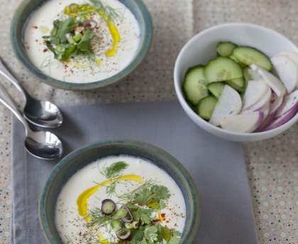 Soupe froide au yaourt à l'aneth (Turquie) - cacik