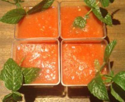Soupe froide tomate-pastèque