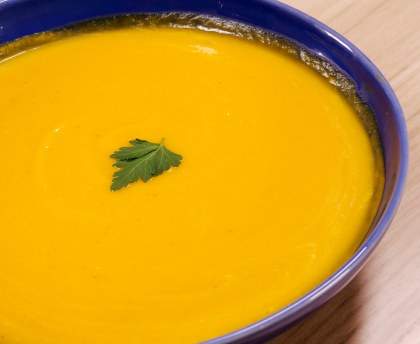 Soupe veloutée de potimarron et pommes de terre