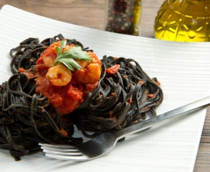 Spaghetti à l'encre de seiche (Italie)
